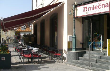 Mlecna_restavracija-2